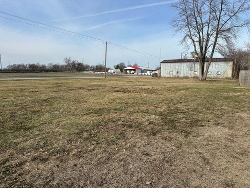 A Buildable Lot in Paris, Illinois for sale in Edgar County, Illinois — photo 5 of 15